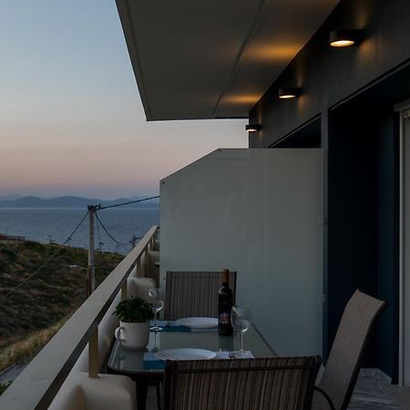 Chroma Lodge Rafina Ngoại thất bức ảnh
