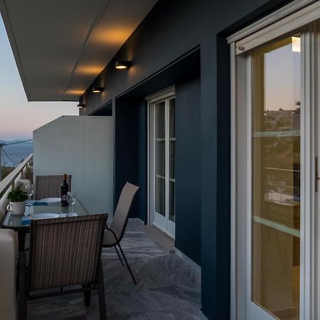 Chroma Lodge Rafina Ngoại thất bức ảnh