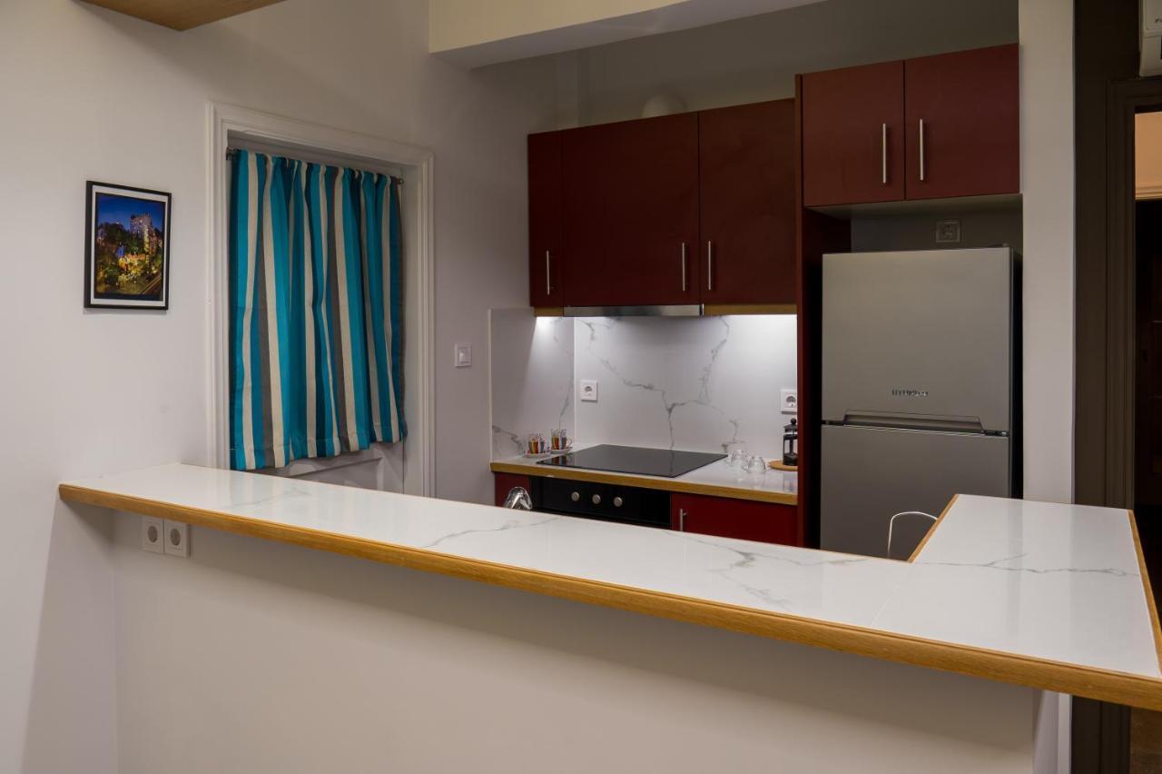 Chroma Lodge Rafina Ngoại thất bức ảnh