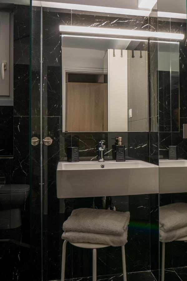 Chroma Lodge Rafina Ngoại thất bức ảnh